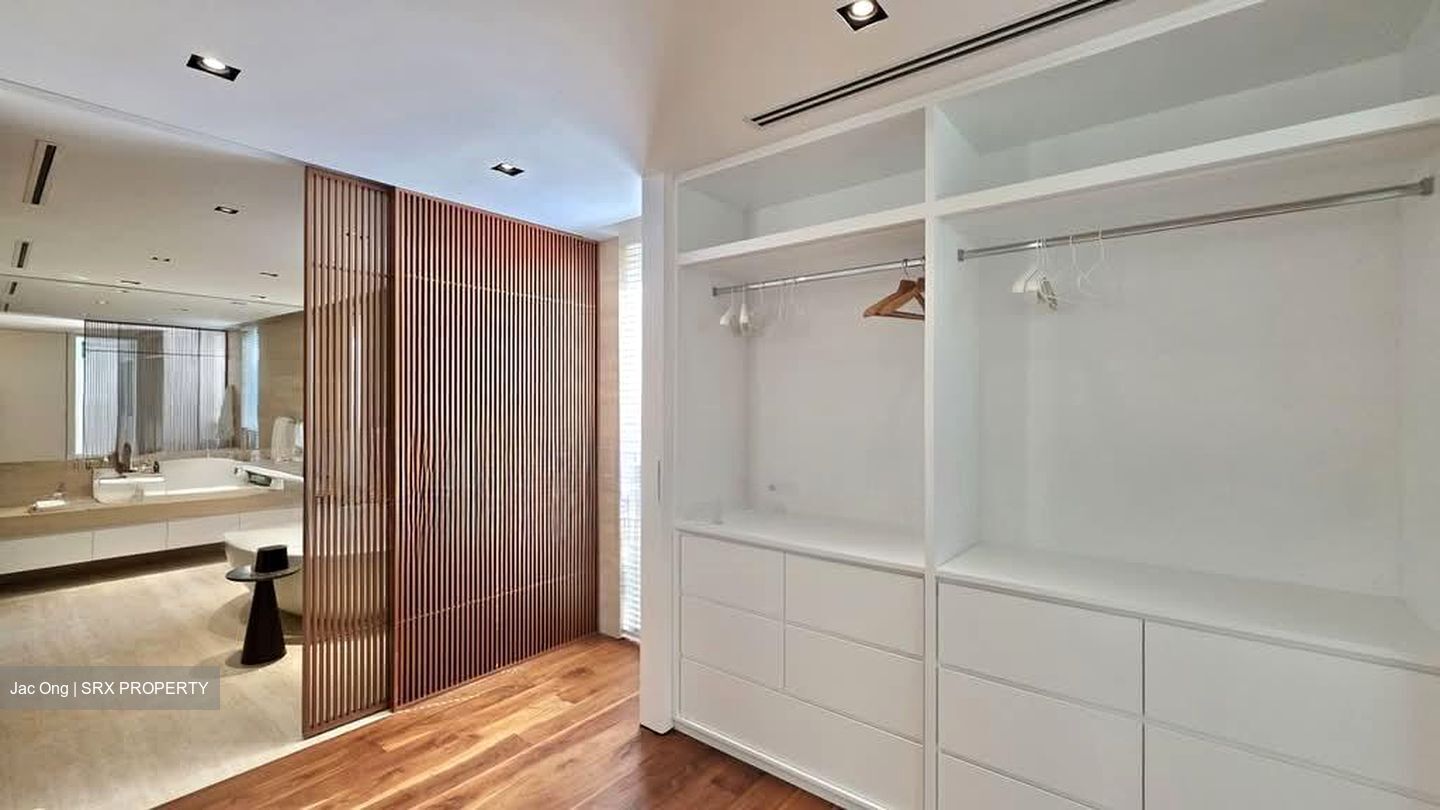 Ocean Drive (D4), Detached #588877001
